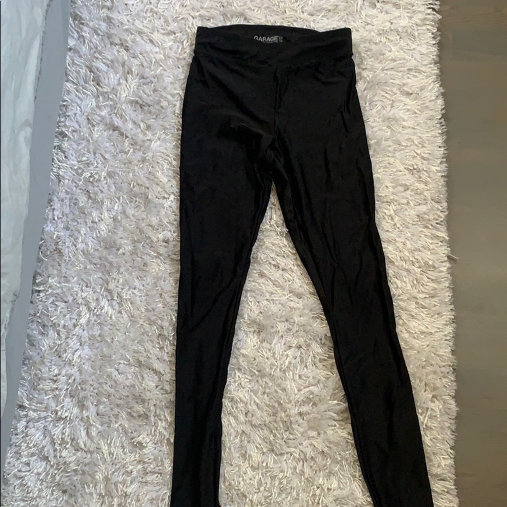 Black shiny leggings